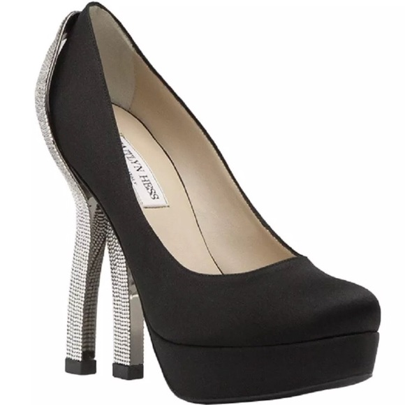 🔥SOLD🔥Turn Heads with this crystal ribbon heel - Picture 1 of 6